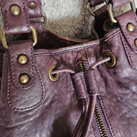 Nordstrom Purple distressed leather hobo purse drawstring bucket bag - Picture 12 of 12